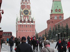 туристы красная площадь люди москва туристы