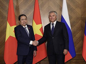 Chairman of the National Assembly of the Socialist Republic of Vietnam Trần Thanh Mẫn and Chairman of the State Duma Vyacheslav Volodin