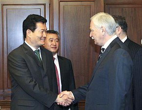 23 марта состоялась встреча Председателя Государственной Думы Бориса Грызлова с мэром г. Инчхон (Республика Корея) Сон Ён Гилем