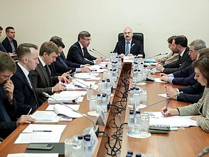 Заседание Комитета по науке и высшему образованию с участием Министра науки и высшего образования РФ Валерия Фалькова