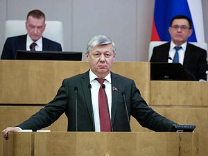 Член фракции КПРФ Дмитрий Новиков