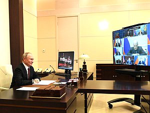 Совещание с постоянными членами Совета Безопасности (в режиме видеоконференции). Фото: kremlin.ru