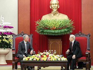 Chairman of the State Duma Vyacheslav Volodin and General Secretary of the Communist Party of Vietnam Nguyễn Phú Trọng