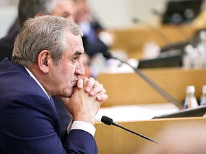 Заместитель Председателя Государственной Думы Сергей Неверов