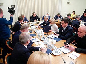 Встреча Министра здравоохранения РФ Михаила Мурашко с представителями фракции «Единая Россия»