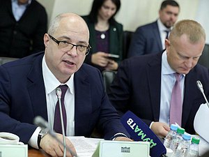 Председатель Комитета по вопросам собственности, земельным и имущественным отношениям Сергей Гаврилов