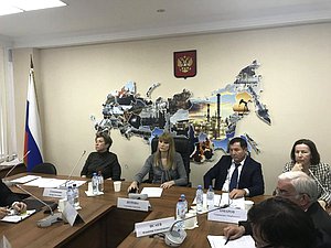 Заседание рабочей группы Комитета по международным делам по вопросу российской внешнеполитической стратегии на Ближнем Востоке в новом политическом цикле