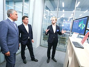 Председатель Государственной Думы Вячеслав Володин и губернатор Московской области Андрей Воробьев