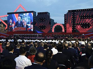 Торжественный концерт в честь 80-летия освобождения Кореи от японского колониального господства