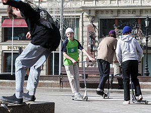 молодежь скейт спорт