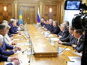 Встреча Председателя Государственной Думы Вячеслава Володина с Председателем Мажилиса Парламента Казахстана Нурланом Нигматулиным