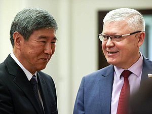 Chairman of the Supervisory and Judicial Affairs Committee of the National People's Congress of China Yang Xiaochao and Chairman of the State Duma Committee on Security and Corruption Control Vasily Piskarev