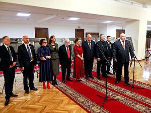 Открытие выставки «Зверства киевского режима по отношению к пленным российским военнослужащим»