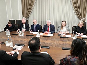 Meeting of First Deputy Chairman of the State Duma Ivan Melnikov with delegation of diplomats of the Bolivarian Republic of Venezuela
