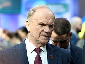 Руководитель фракции КПРФ Геннадий Зюганов