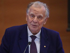 Жорес Алферов