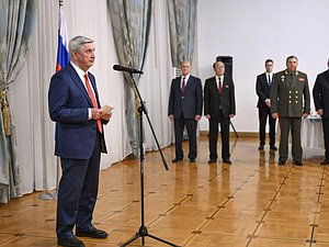 Иван Мельников