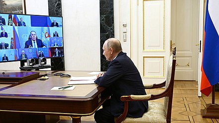 Совещание с постоянными членами Совета Безопасности (в режиме видеоконференции). Фото: kremlin.ru