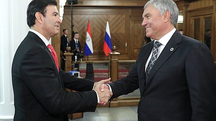 Jefe de la Duma Estatal Vyacheslav Volodin y el Presidente de la Cámara de Senadores del Congreso Nacional de la República del Paraguay Silvio Adalberto Ovelar Benítez