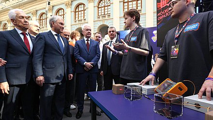 Председатель Государственной Думы Вячеслав Володин и мэр Москвы Сергей Собянин