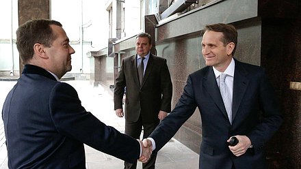 Премьер - министр РФ Дмитрий Медведев и спикер Госдумы РФ Сергей Нарышкин перед пленарным заседанием Государственной Думы РФ.