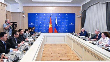 Meeting of First Deputy Chairman of the State Duma Ivan Melnikov and Deputy Chairman of the National Assembly of the Socialist Republic of Vietnam Lê Minh Hoan