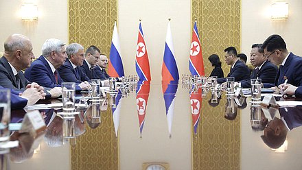 Встреча Председателя Государственной Думы Вячеслава Володина с Председателем Президиума Верховного народного собрания КНДР Цой Рён Хэ