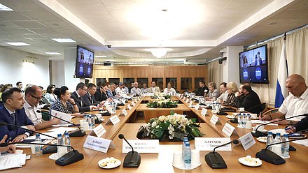 Заседание рабочей группы Комитета по защите семьи, вопросам отцовства, материнства и детства по совершенствованию законодательства, направленного на защиту граждан от нападения бездомных животных
