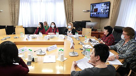 Круглый стол «Реализация национального проекта «Демография» в Брянской области: поддержка семей с детьми»