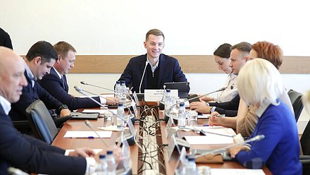 Заседание Комитета по молодежной политике