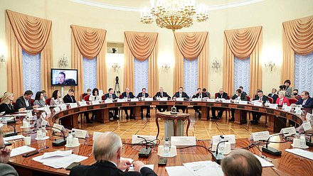 Круглый стол по теме «О ходе подготовки общероссийских спортивных федераций по зимним видам спорта к зимним Олимпийским играм 2022 в Пекине (Китай)»
