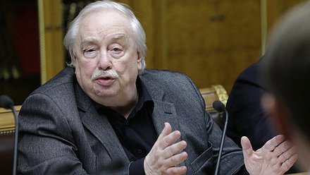 Анатолий Лысенко