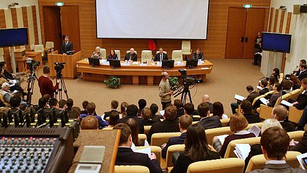   Заседание общественной молодёжной палаты.