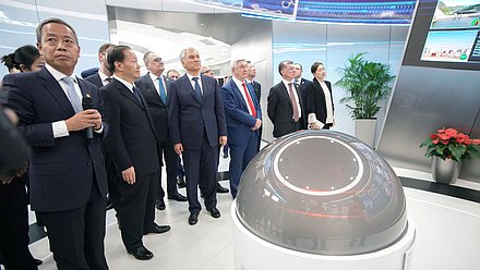Chairman of the State Duma Vyacheslav Volodin visited the Nanrui Corporation (NARI Group Corporation)