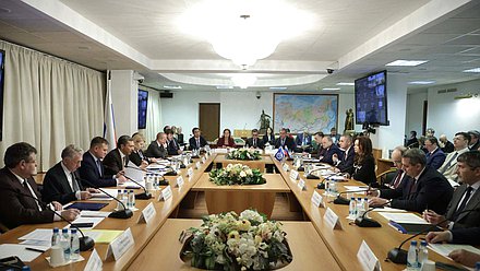 Расширенное заседание Экспертного совета по развитию биотехнологий, фармацевтической и медицинской промышленности Комитета по промышленности и торговле