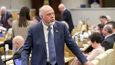 Член Комитета по экологии, природным ресурсам и охране окружающей среды Вадим Шувалов