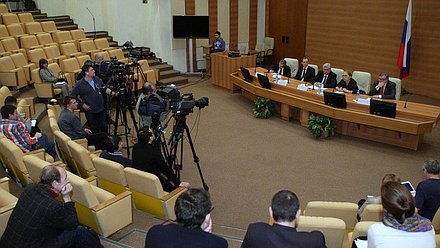 Брифинг на темы: Рабочий визит Председателя Государственной Думы С.Е. Нарышкина во Французскую Республику для участия в зимней сессии ПАСЕ и Заявление РИО к 70-летию освобождения Освенцима.