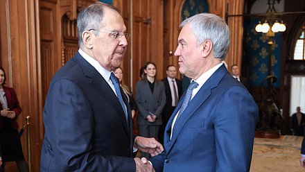 Министр иностранных дел РФ Сергей Лавров и Председатель Государственной Думы Вячеслав Володин