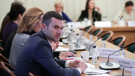 Круглый стол на тему «О совершенствовании деятельности детских общественных организаций в сфере воспитания детей и подростков»