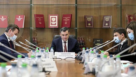 Председатель Комитета по информационной политике, информационным технологиям и связи Александр Хинштейн