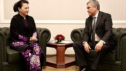 Chairman of the State Duma Viacheslav Volodin and Chairwoman of the National Assembly of Vietnam Nguyễn Thị Kim Ngân