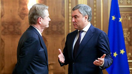 Chairman of the State Duma Viacheslav Volodin and member of the European Parliament from Lithuania, Vice-Chairman of Europe of Freedom and Direct Democracy Group Rolandas Paksas