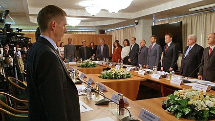   Расширенное заседание Комитета Государственной Думы по информационной политике, информационным технологиям и связи на тему "Работа журналистов в горячих точках: обеспечение безопасности и социальной защищённости".