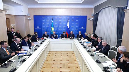 Заседание Межпалатной комиссии по сотрудничеству между Государственной Думой и Мажилисом Парламента Республики Казахстан