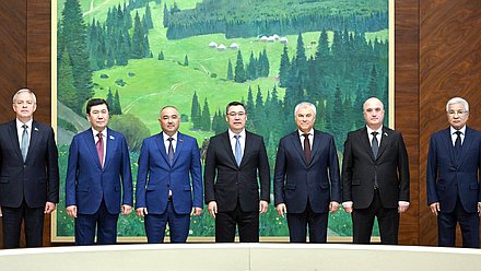 Президент Киргизской Республики Садыр Жапаров встретился с членами Совета Парламентской Ассамблеи ОДКБ