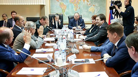 Заседание согласительной комиссии по закону о запрете гостиничных услуг в жилых помещениях многоквартирных домов