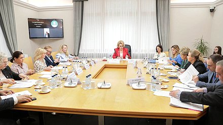 Заседание Комитета по вопросам семьи, женщин и детей