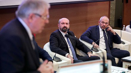 Парламентские слушания на тему «Спасение лесного фонда: природный, техногенный, человеческий факторы»