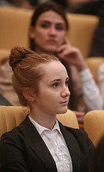 Лекция руководителя факультета гуманитарных наук Высшей школы экономики Елены Пенской «...Срываться, ревнуя к Копернику... (Искусство удивлять или "поразительная литература": от авангарда к постмодернизму)». 
