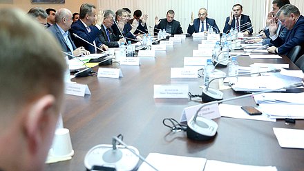 Расширенное заседание Комитета по природным ресурсам, собственности и земельным отношениям